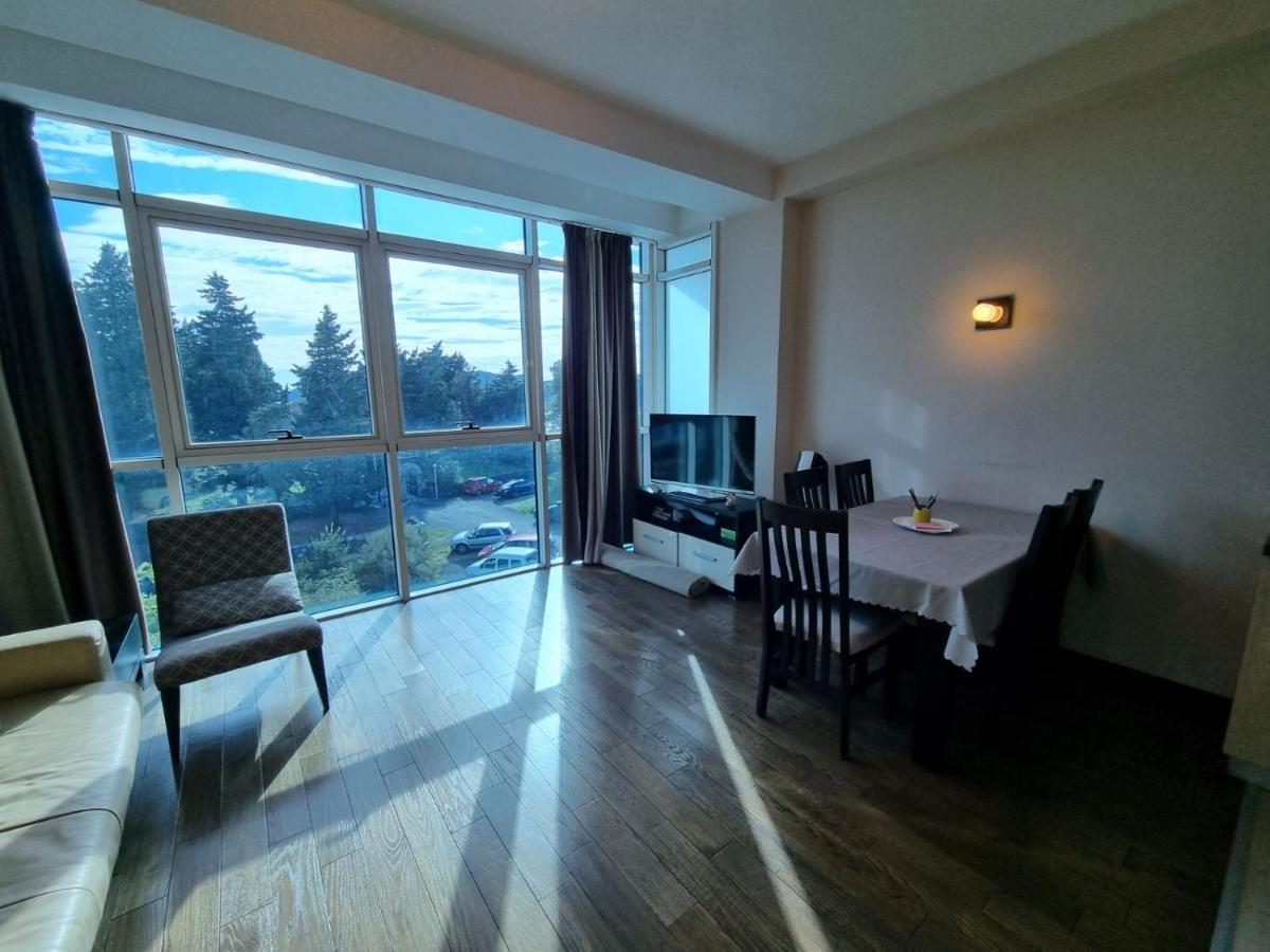 Becici -Lux Apartman Екстериор снимка