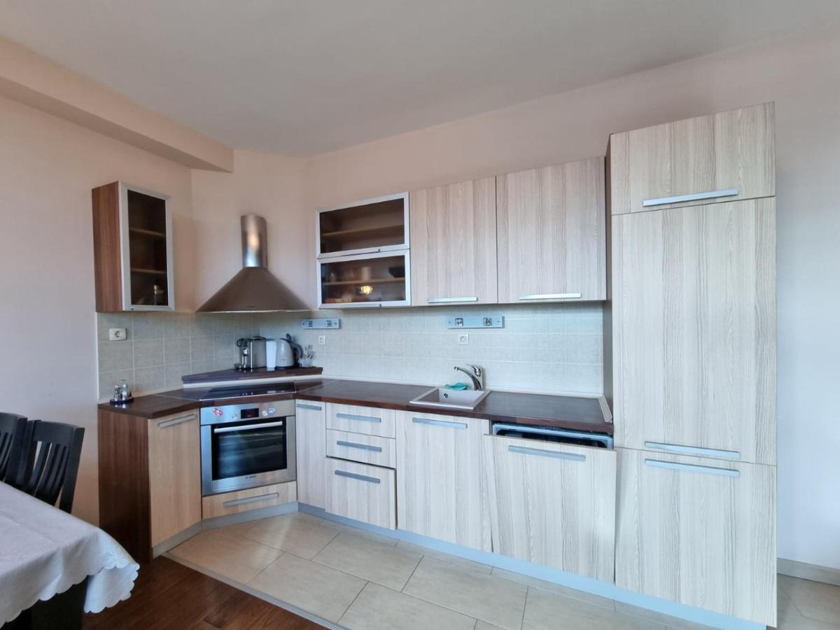Becici -Lux Apartman Екстериор снимка