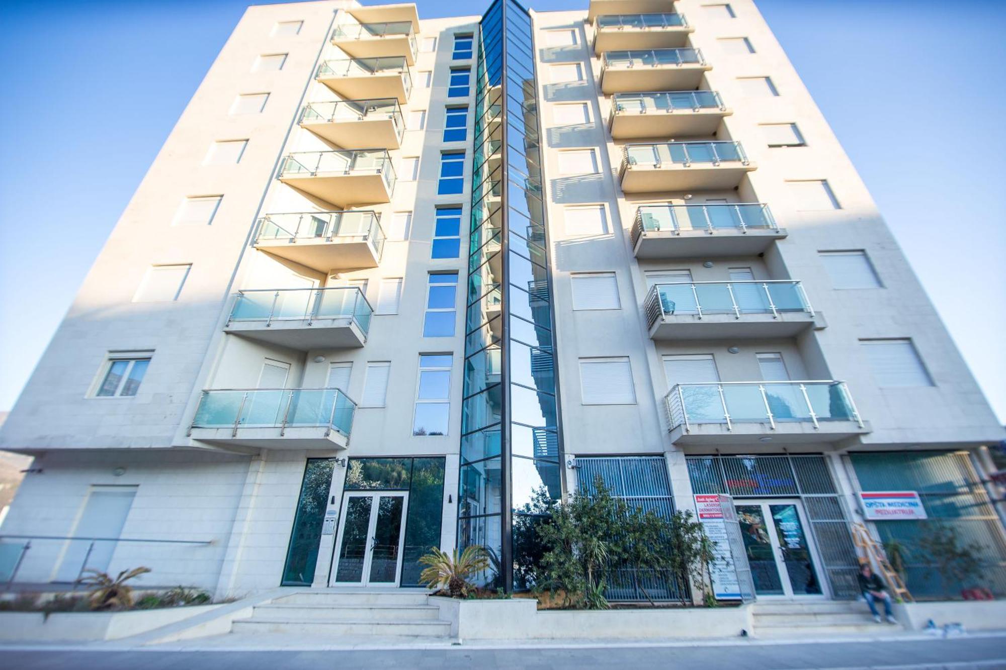 Becici -Lux Apartman Екстериор снимка